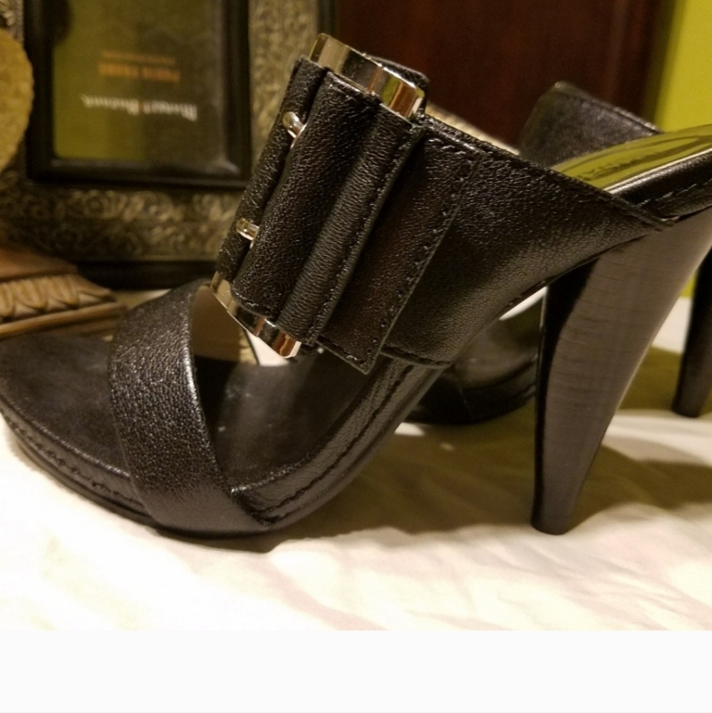 MK heels
